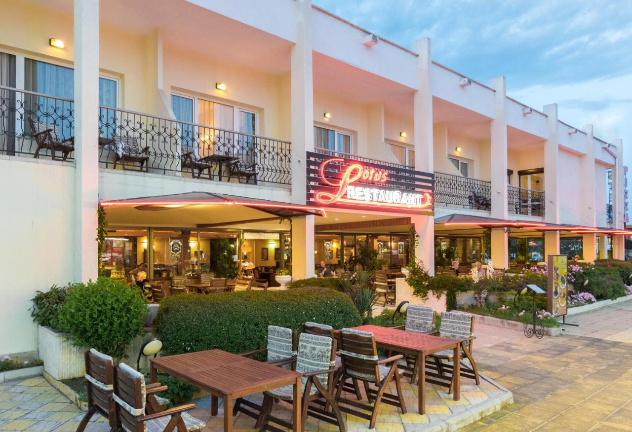 Lotus Family Hotel - Free Parking Slantchev Briag Extérieur photo