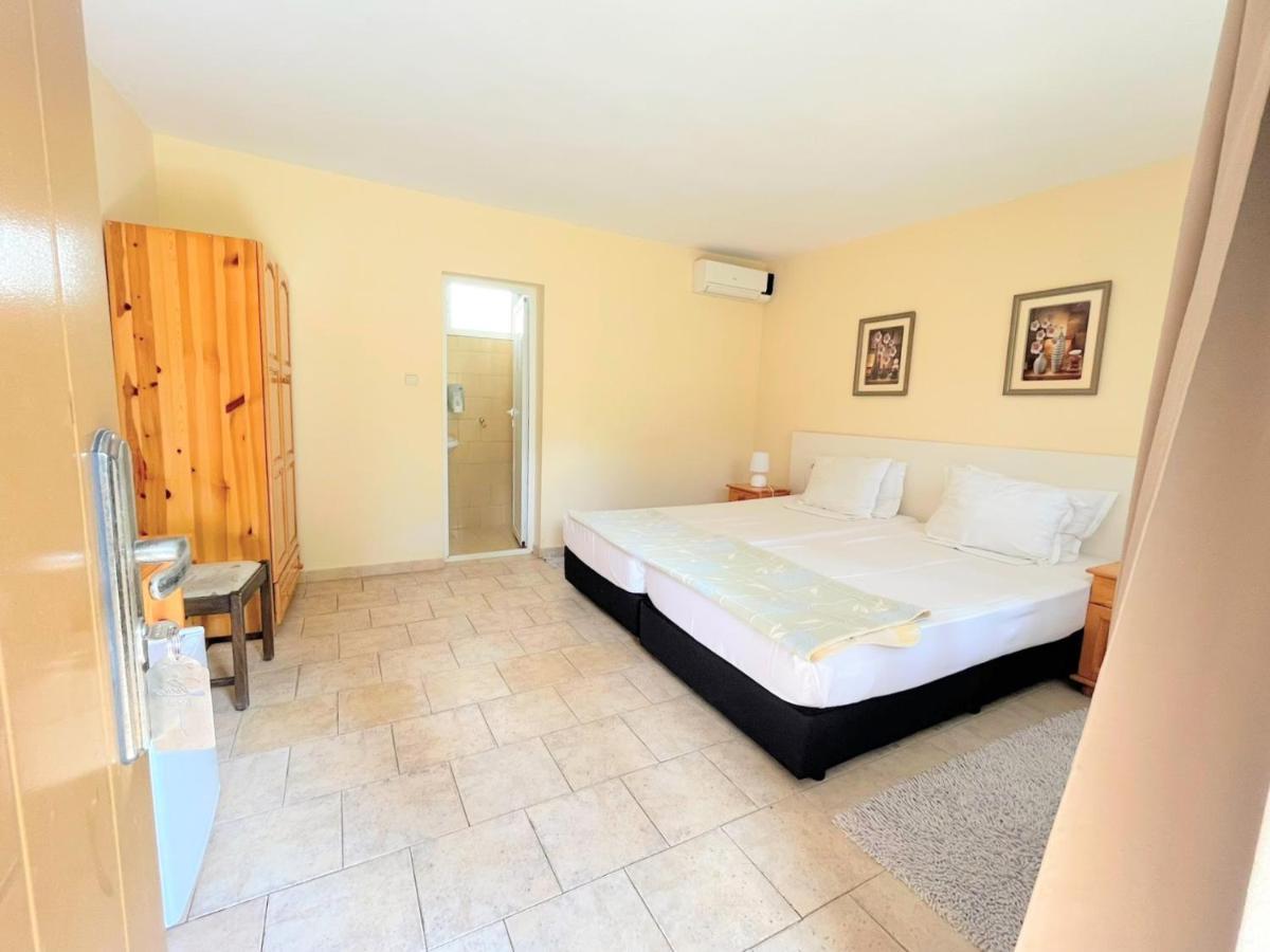 Lotus Family Hotel - Free Parking Slantchev Briag Extérieur photo