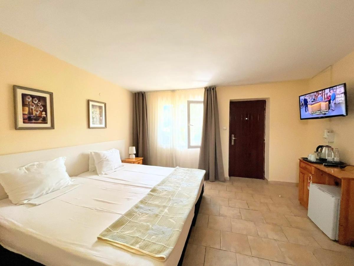 Lotus Family Hotel - Free Parking Slantchev Briag Extérieur photo