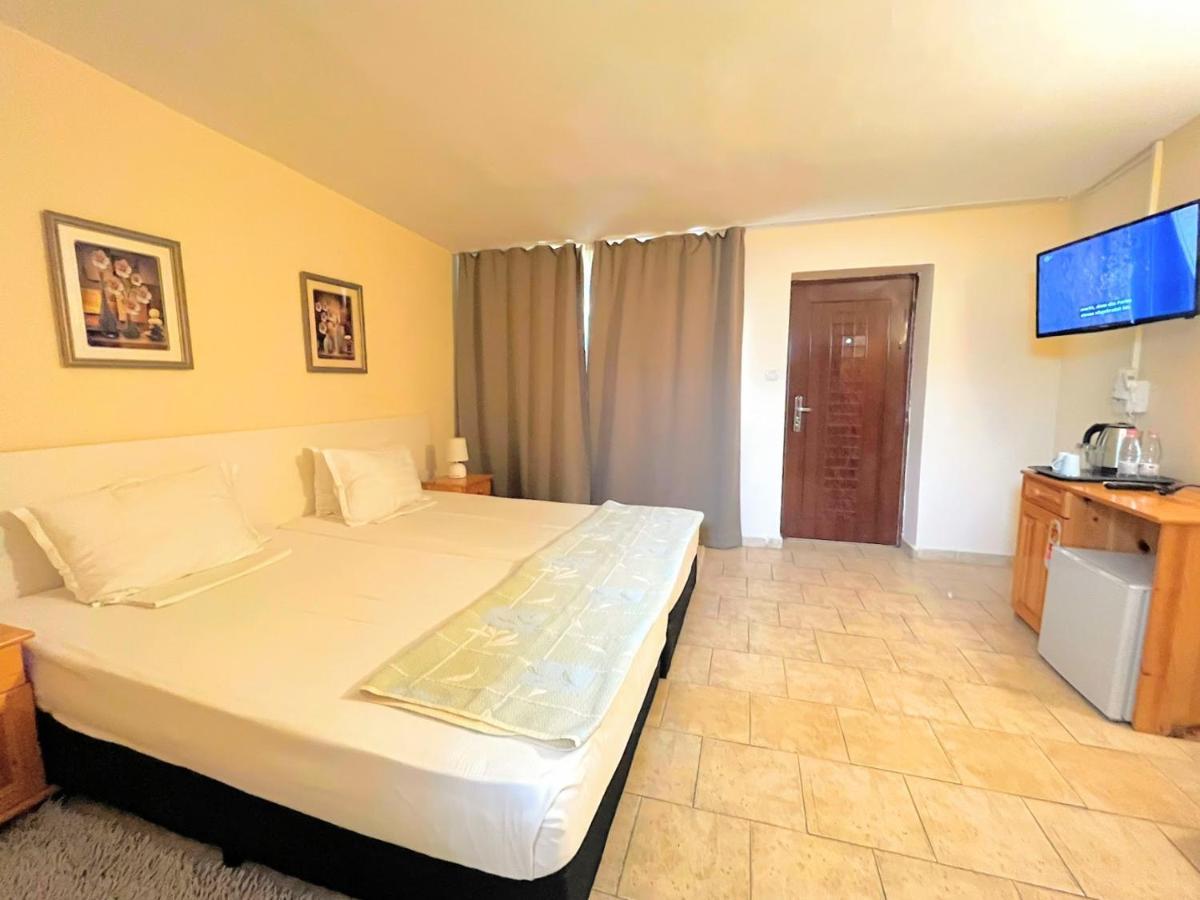 Lotus Family Hotel - Free Parking Slantchev Briag Extérieur photo