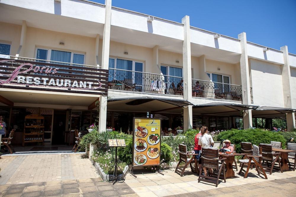 Lotus Family Hotel - Free Parking Slantchev Briag Extérieur photo